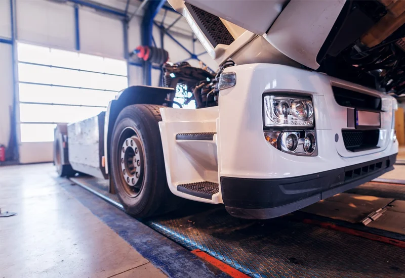 Nuova Autocar 94 - Revisioni camion rimorchi Venezia, Padova e Treviso