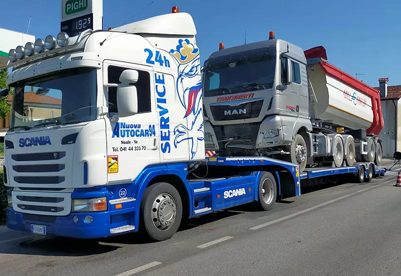 Nuova Autocar 94: truck assistance 24h Venezia, Padova e Treviso